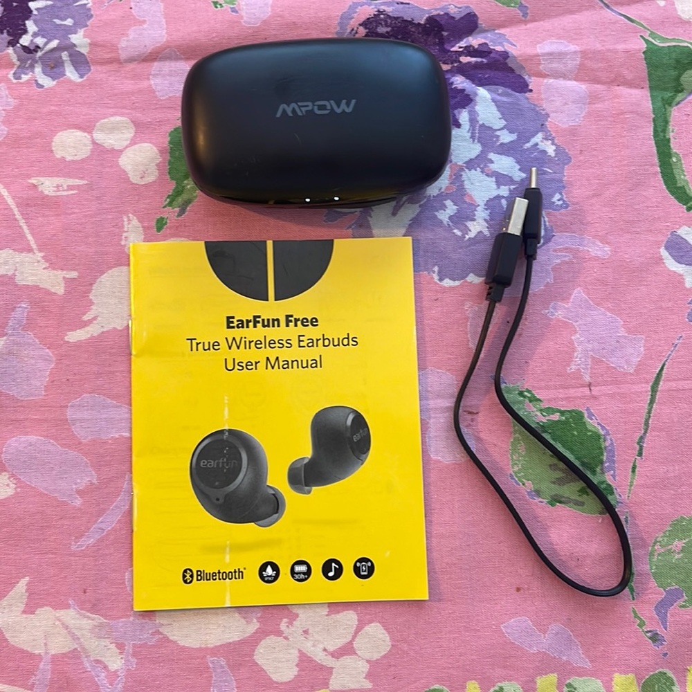 MPOW blue tooth ear buds.